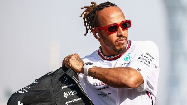 O Lewis Hamilton πάει Ferrari από το 2025