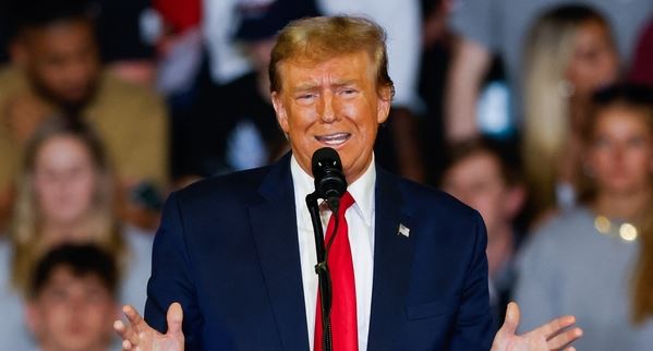 Πρώτη ματιά στο The Apprentice, την ταινία για τη ζωή του Donald Trump