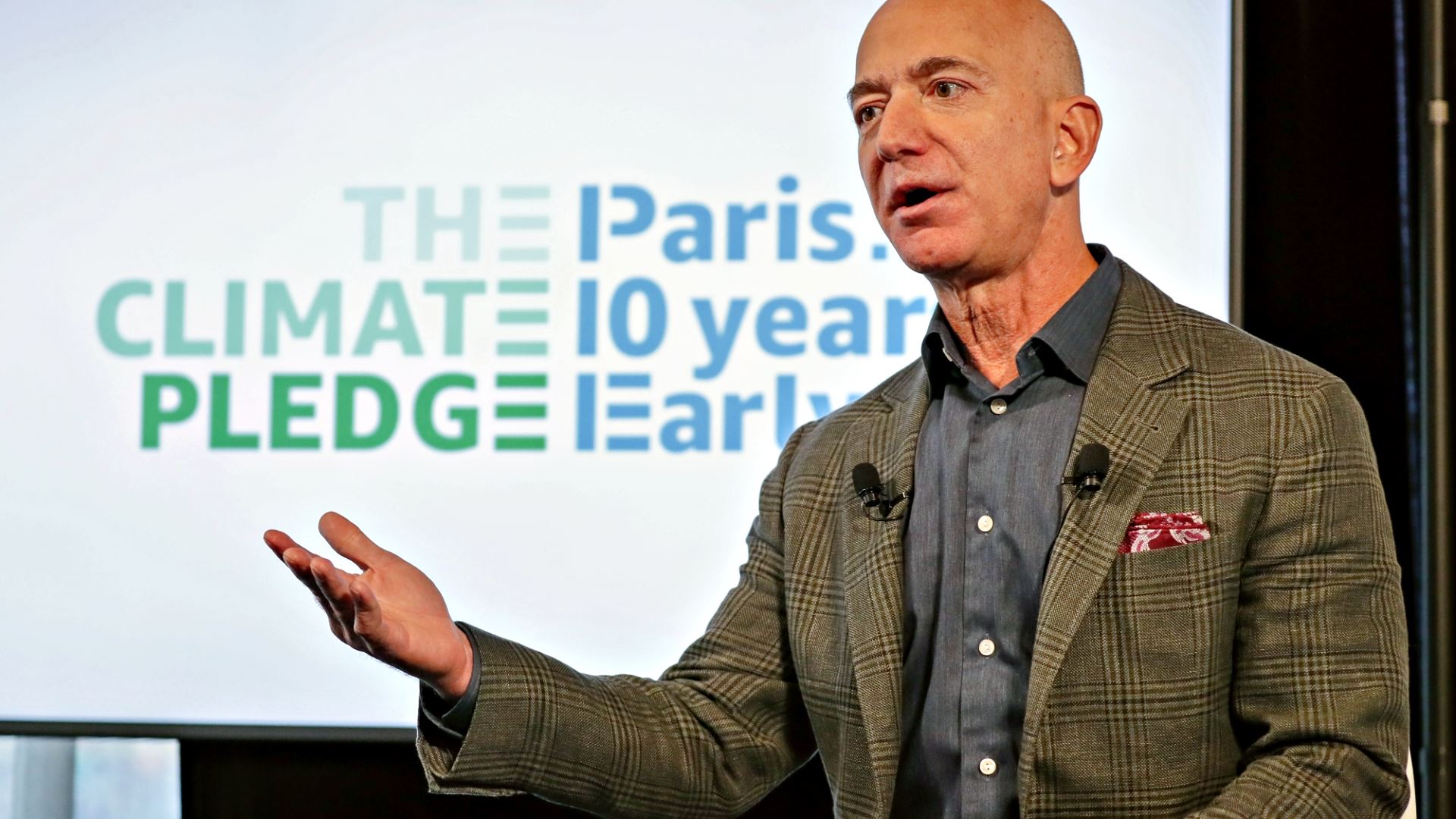 O Jeff Bezos κατασκευάζει ρολόι που θα μετρά την ώρα για 10 χιλιάδες χρόνια