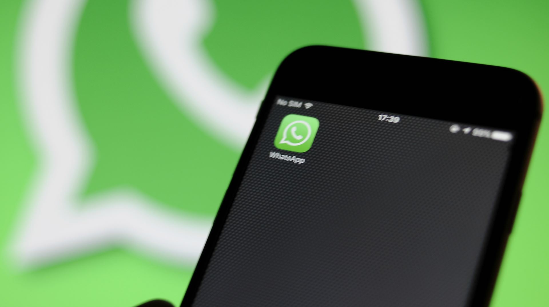 Ένα app επιστρέφει την ανωνυμία στο WhatsApp