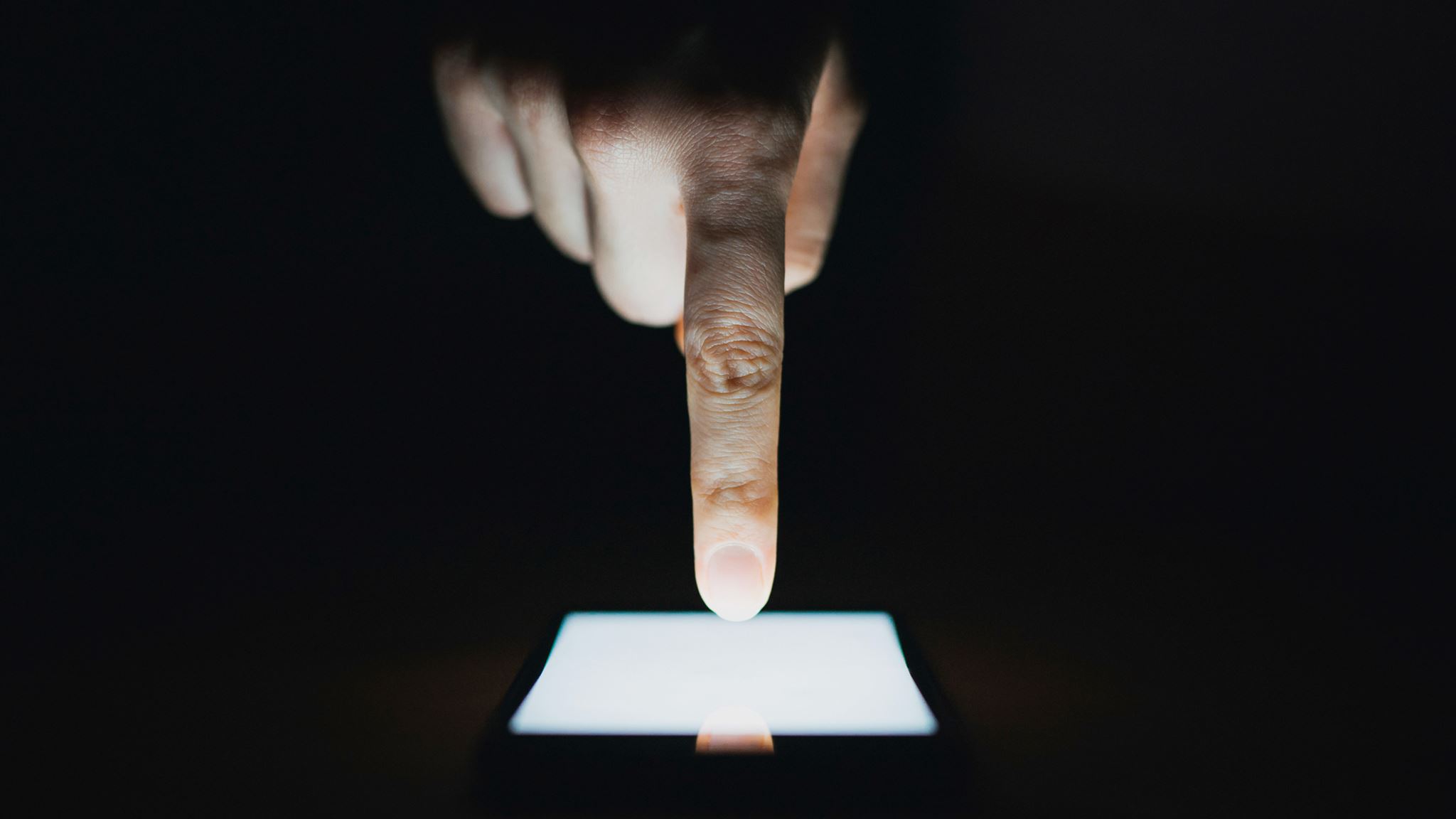 Το κόλπο για να κάνεις save τα μηνύματα του WhatsApp