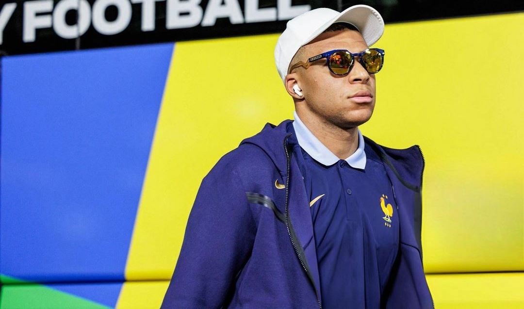 Ο Kylian Mbappé μόλις απέκτησε ένα απίθανο αμάξι που όμως δε μπορεί να οδηγήσει