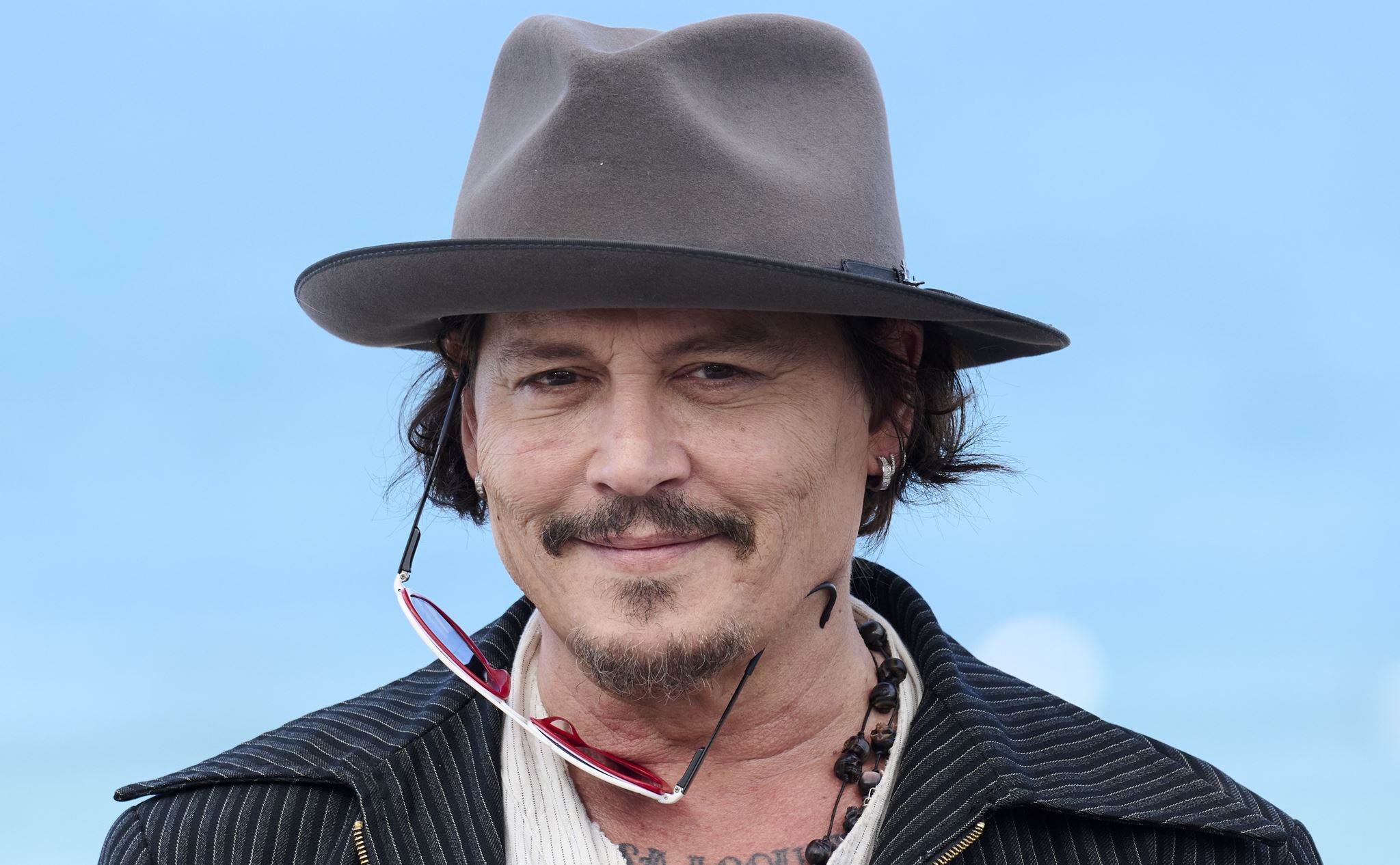 O Johnny Depp ζει μια σαπουνόπερα - ή τουλάχιστον έτσι λέει