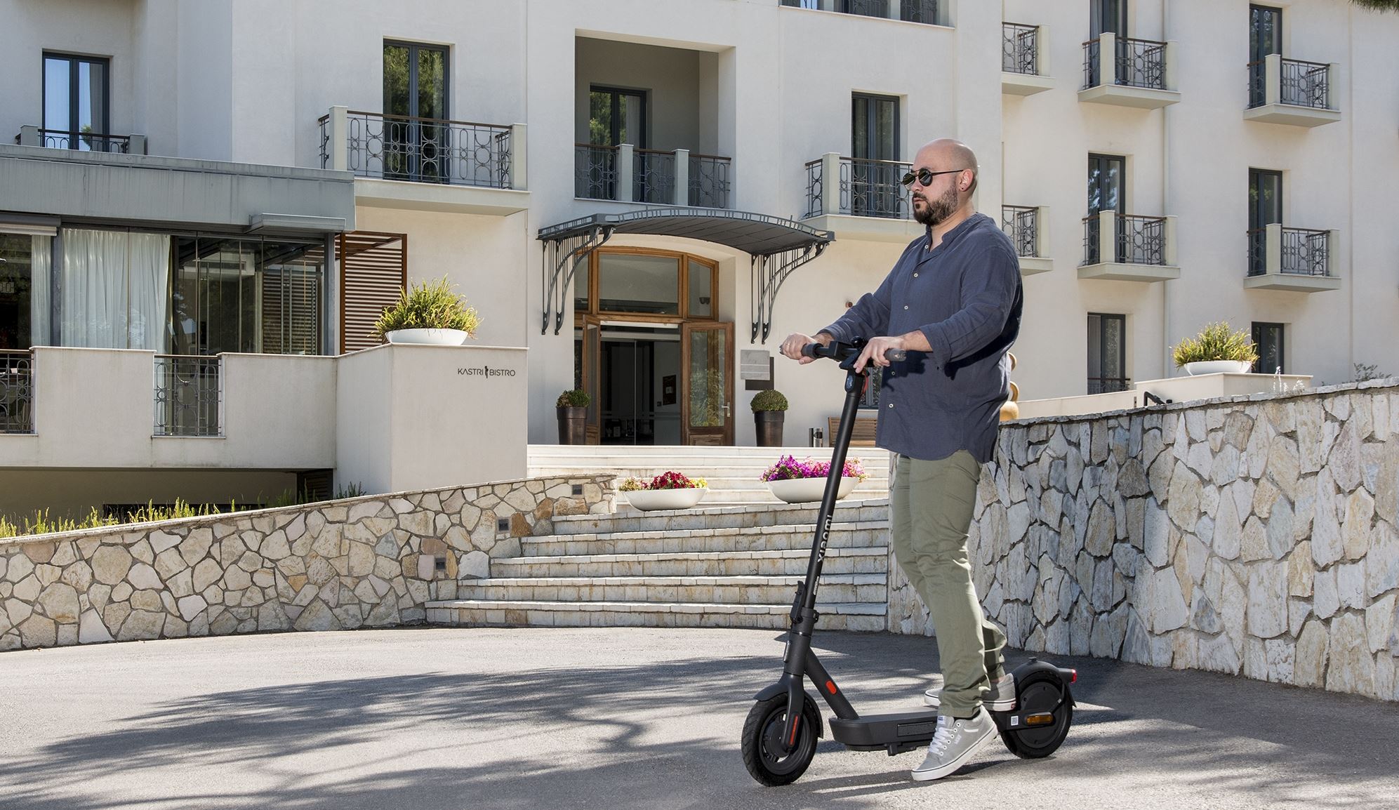 Το ανανεωμένο Xiaomi Electric Scooter 4 Pro Gen 2 αναβαθμίζει τις μετακινήσεις σου