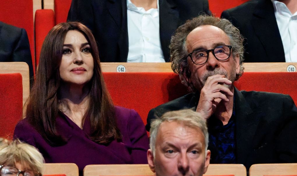 Η Monica Bellucci βρήκε τον έρωτα στο πρόσωπο του Tim Burton