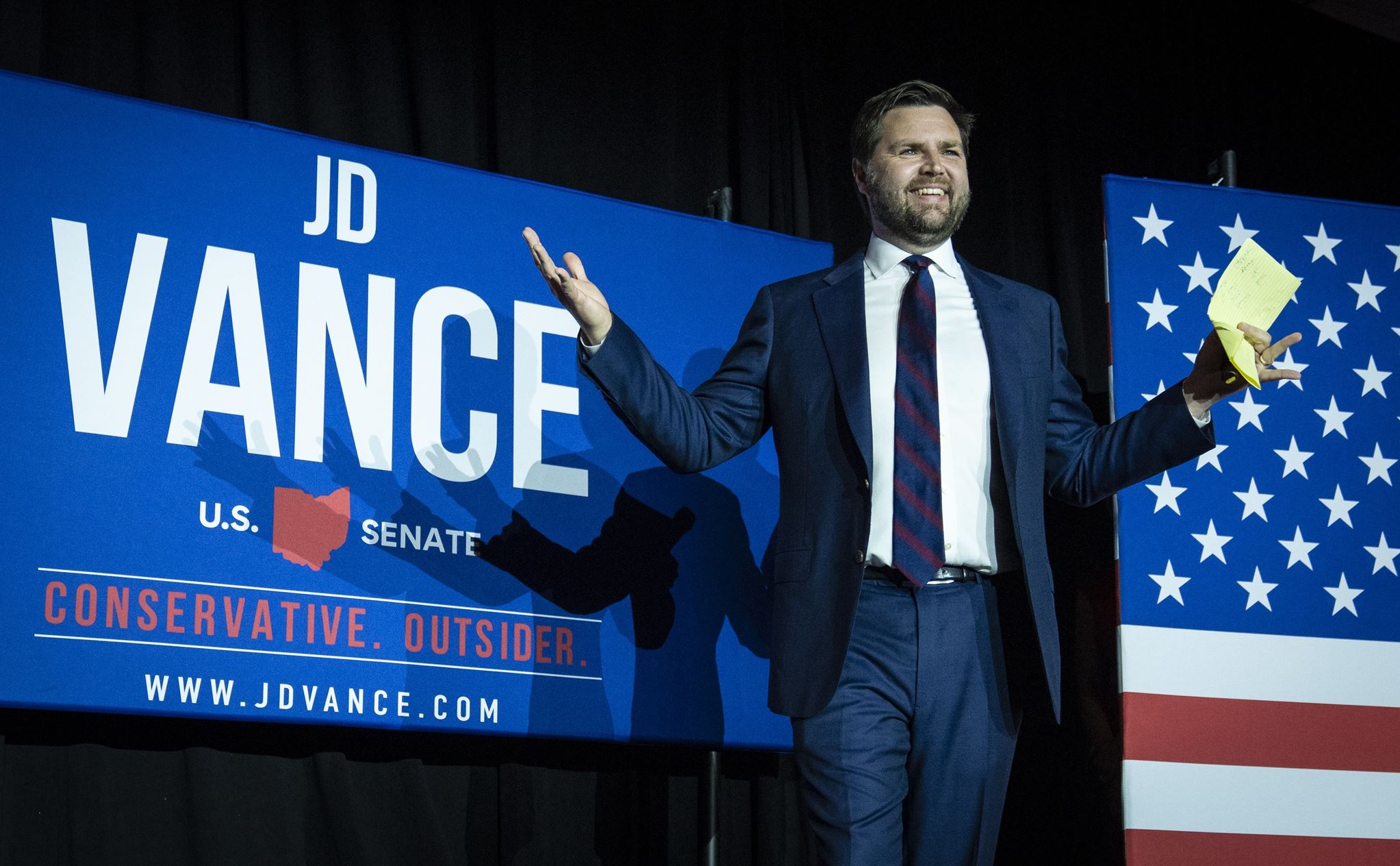 Όλοι διαβάζουν το Hillbilly Elegy, το βιβλίο του JD Vance