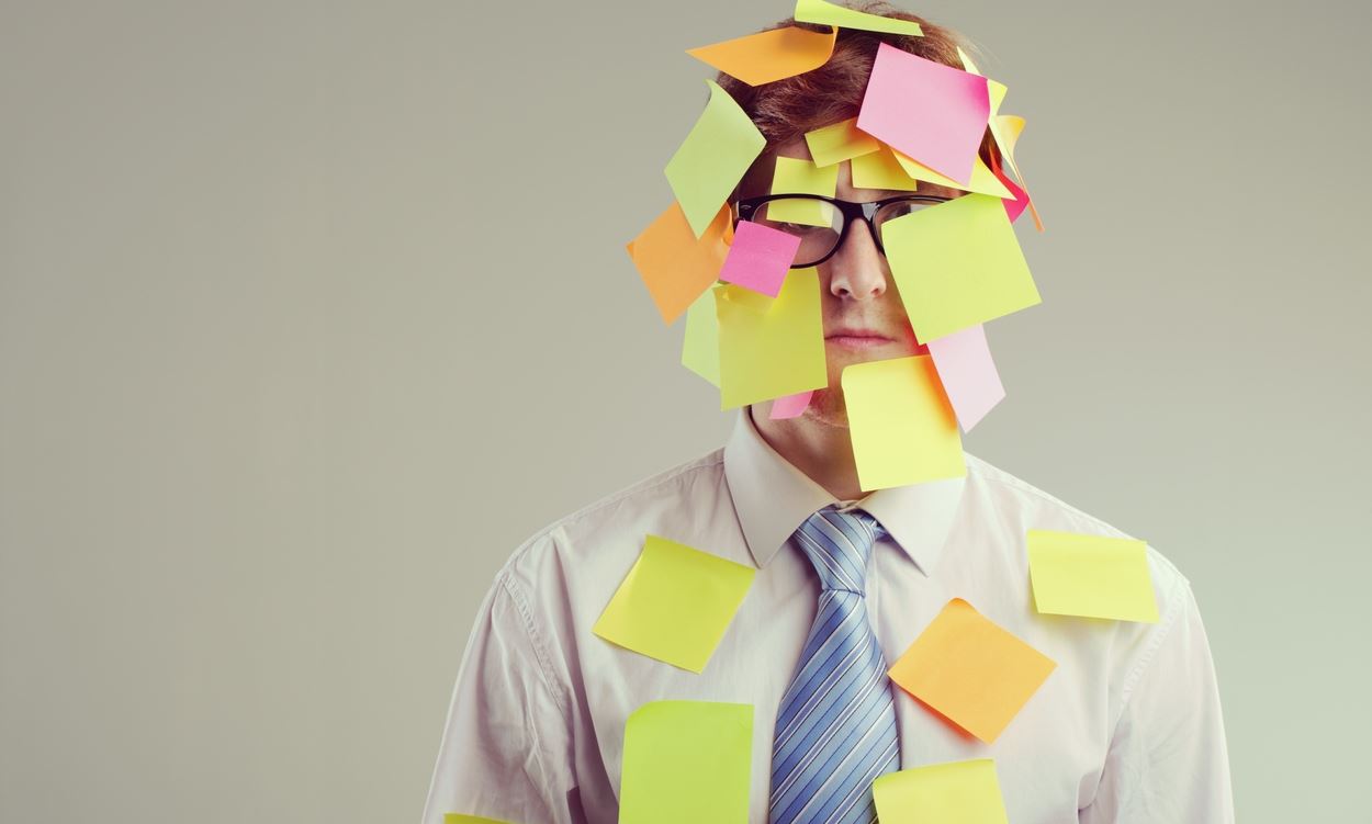 6 κόλπα για να βελτιώσεις τη μνήμη σου αν έχεις πατήσει τα 30