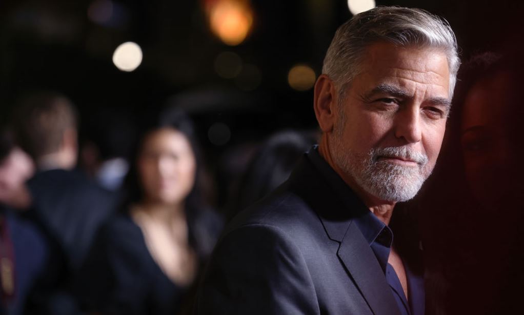 Μέχρι και ο George Clooney ζήτησε από τον Joe Biden να παραιτηθεί