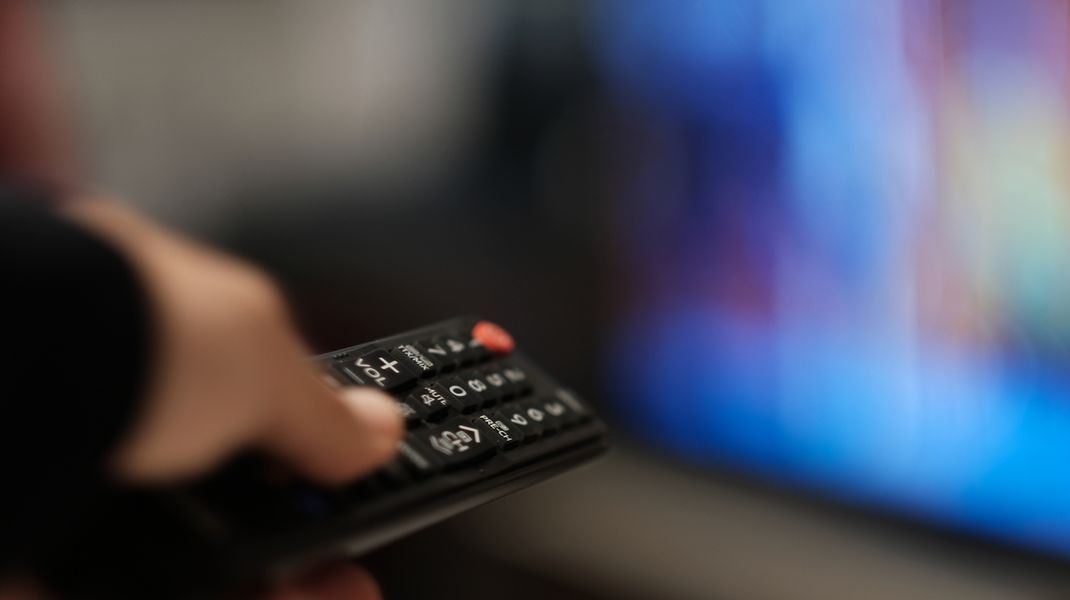 Χαζεύοντας στο TikTok από την τηλεόρασή σου