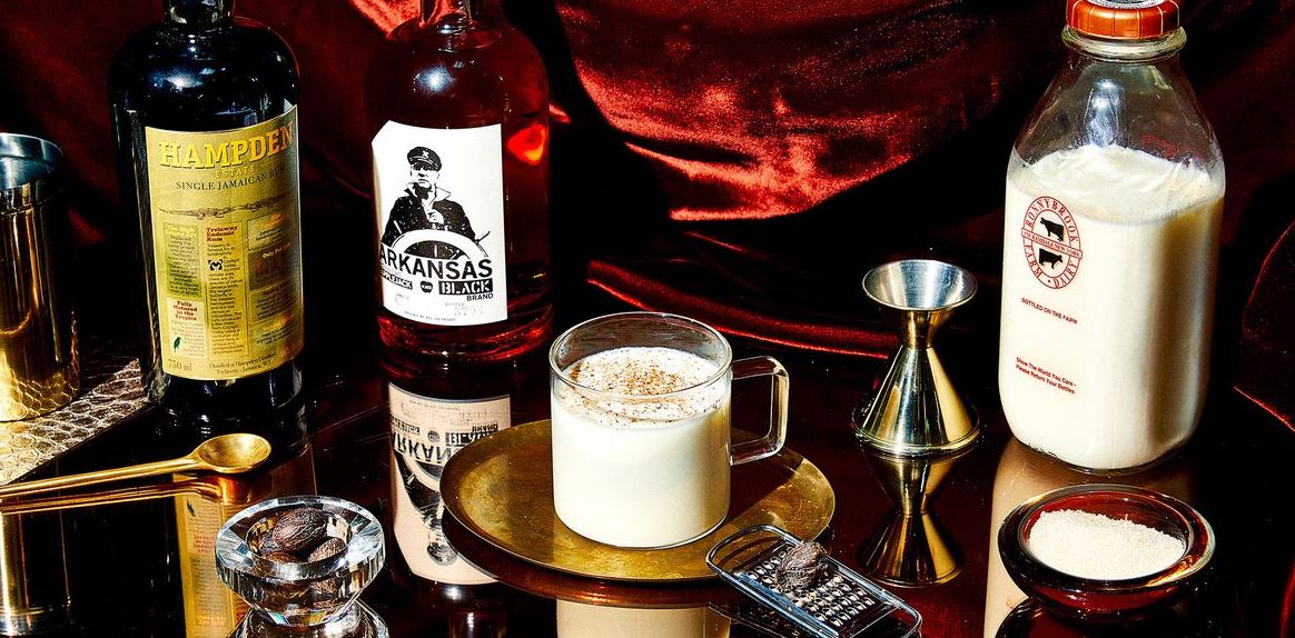 Η ιστορία και η συνταγή του Milk Punch