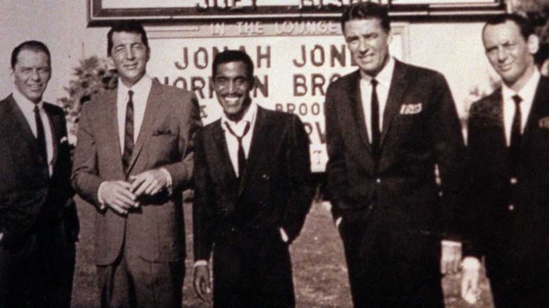 Σπάνιες φωτογραφίες των Rat Pack που θα σε ταξιδέψουν στον χρόνο