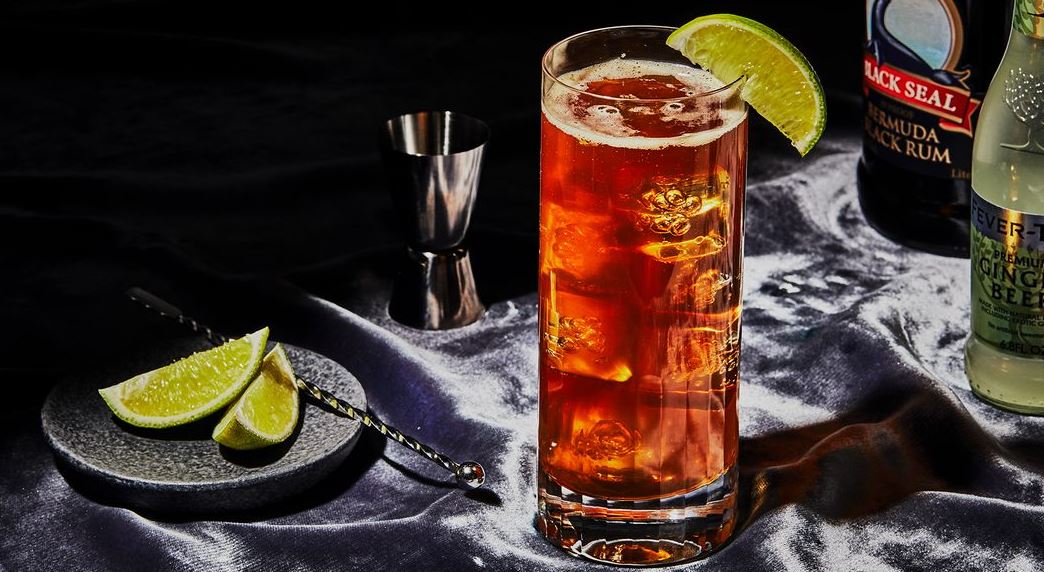 Η ιστορία και η συνταγή του Dark 'N' Stormy