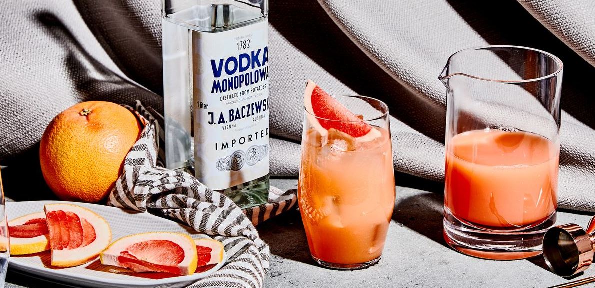 Η ιστορία και η συνταγή του Greyhound