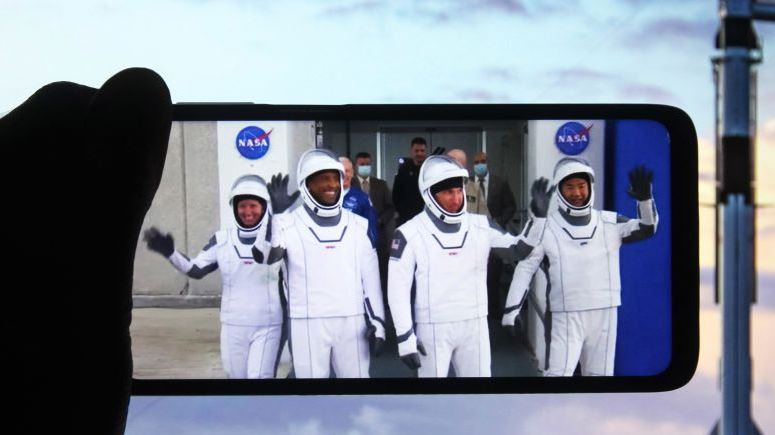 H NASA θέλει να βάλει Wi-Fi στη Σελήνη. Αλλά γιατί;