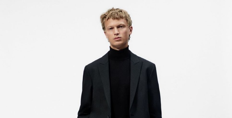 Πώς να ντυθείς καλά αυτές τις γιορτές