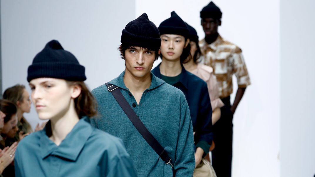 Ο σκούφος είναι (και) haute couture