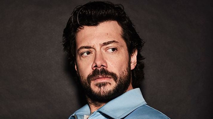 Ο Álvaro Morte και το μούσι του El Profesor