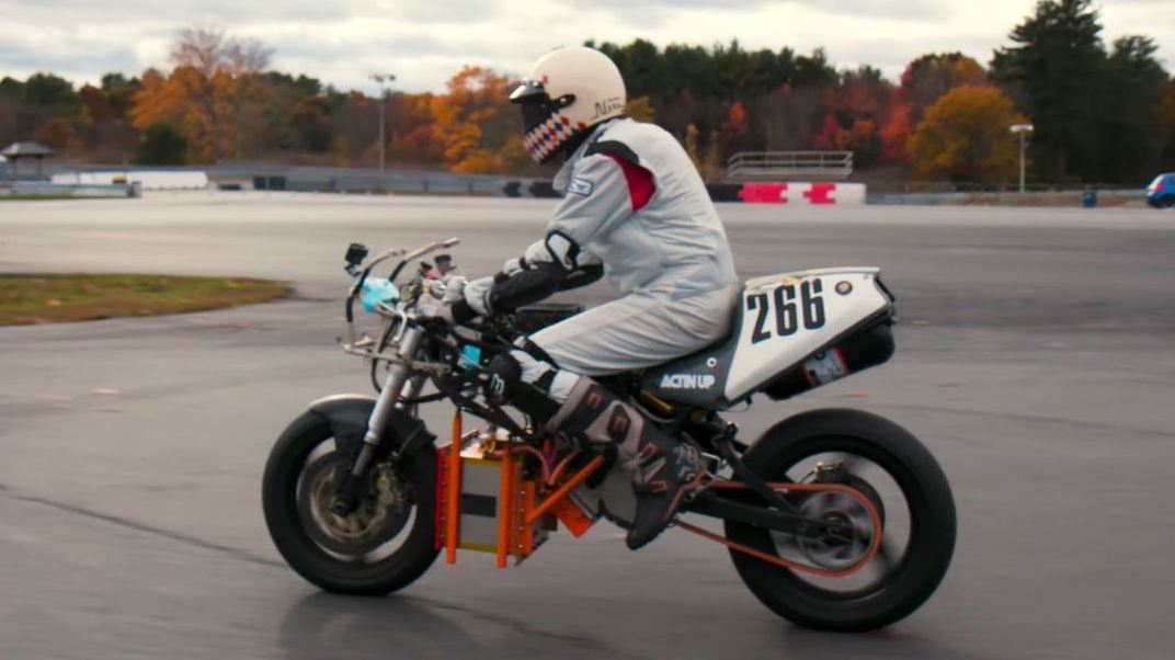 Η μοτοσικλέτα του μέλλοντος θα χρησιμοποιεί ένα επαναστατικό καύσιμο