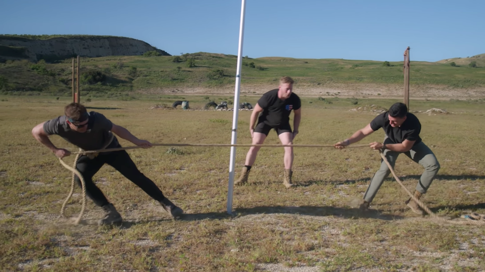 Ολυμπιονίκης εναντίον Πεζοναύτη σε fitness battle