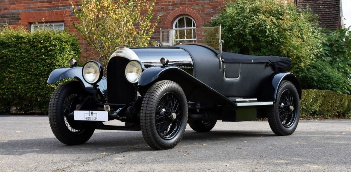 Μία από τις σπανιότερες Bentleys βγαίνει στο σφυρί