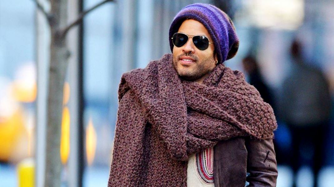 Οι μόνοι δύο τρόποι για να φορέσεις κομψά το κασκόλ