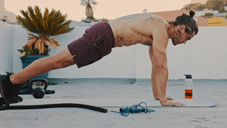 Η 9λεπτη HIIT προπόνηση για πελώρια δύναμη