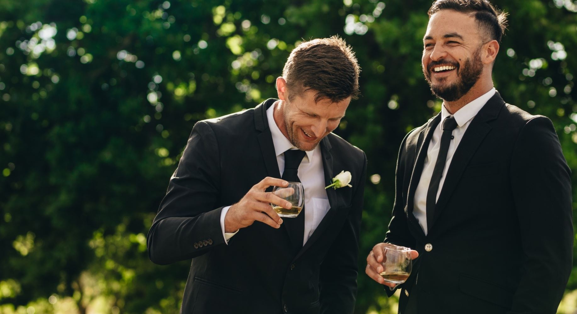 Ένας μίνι οδηγός στυλ για τους γάμους και τις βαφτίσεις του καλοκαιριού