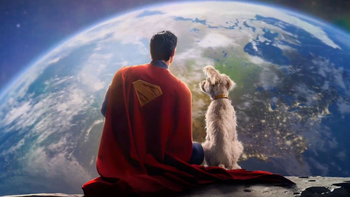 O Superman ποζάρει με τον σκύλο του για τη νέα ταινία του James Gunn