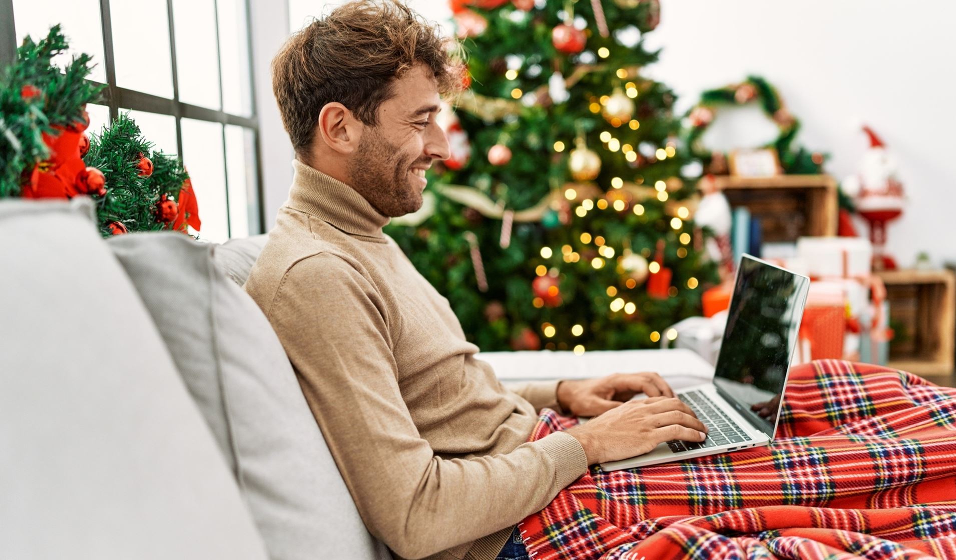 Πώς θα περάσεις ωραία Χριστούγεννα μόνος