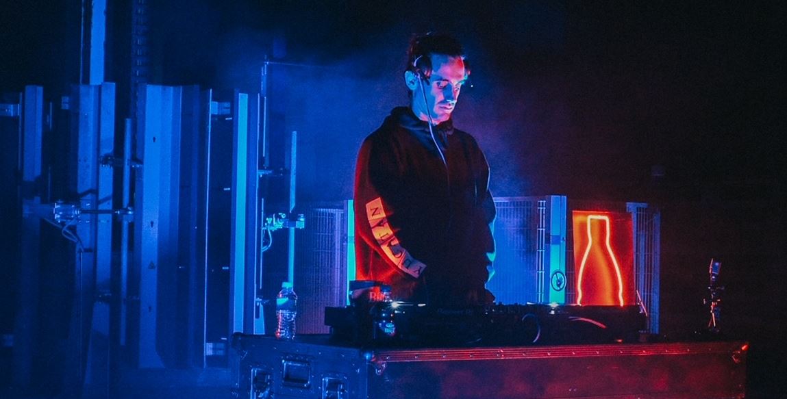 Τα decks των Yucatan αντηχούν στις εγκαταστάσεις της Βίκος