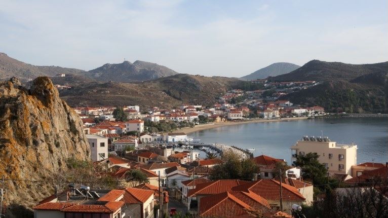 Αυτό το νησί του Αιγαίου αποτελεί ιδανικό προορισμό για οικογένειες