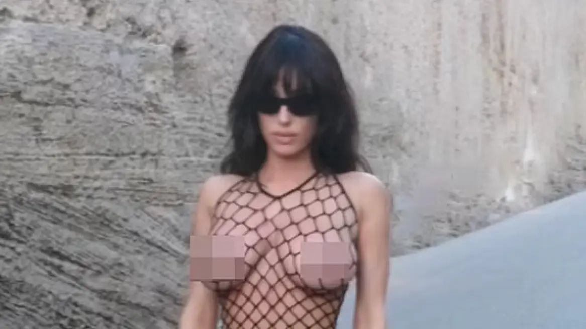 Η Bianca Censori κάνει ό,τι θέλει και όπως το θέλει