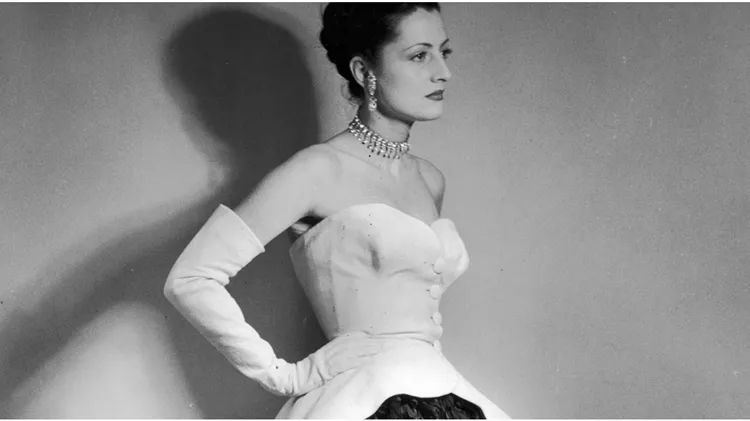 O Balenciaga 'ζωντανεύει' φωτογραφίες αρχείου με τη βοήθεια της AI