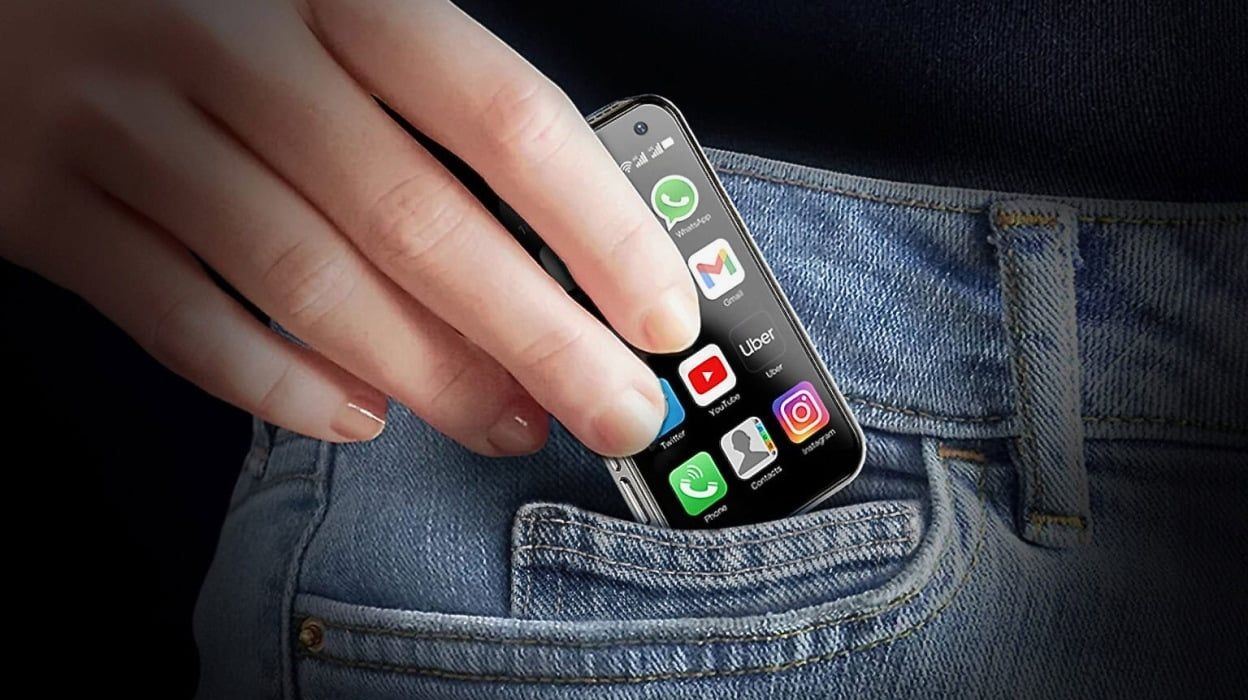 Επιτέλους, ένα smartphone που χωράει σε κάθε τσέπη
