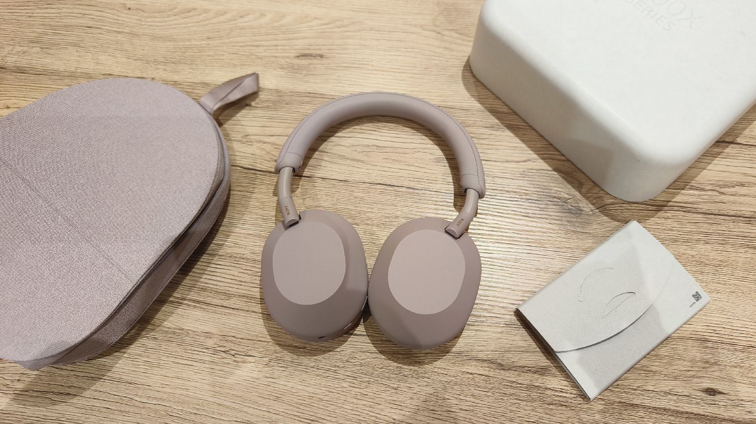 Τα ακουστικά Sony WH-1000XM5 δικαίως έχουν λάβει τόσα βραβεία [Tech Review]