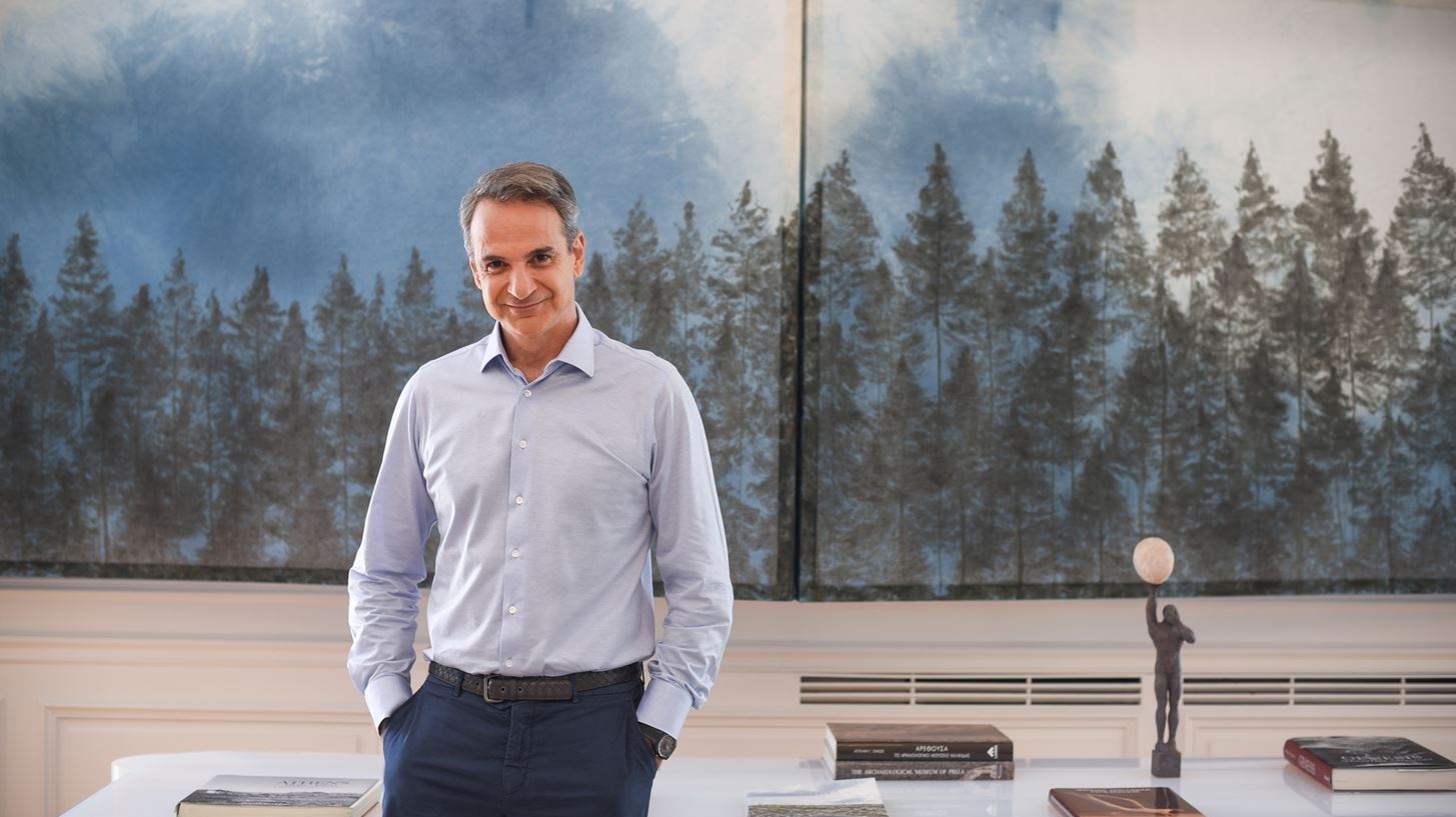 Ο Κυριάκος Μητσοτάκης νιώθει ο εαυτός του και στη Βουλή και στο TikTok