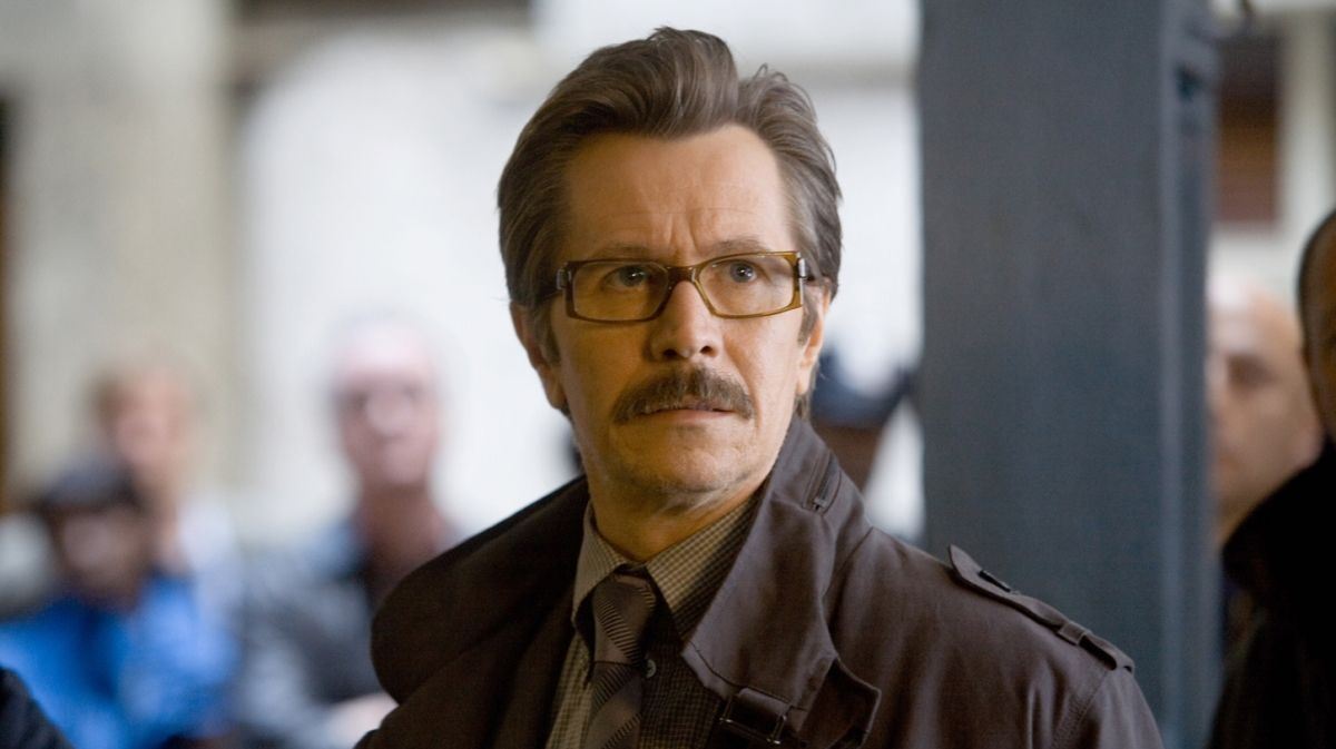 Ο χαρισματικός Gary Oldman και οι σκοτεινοί δαίμονες της ζωής του