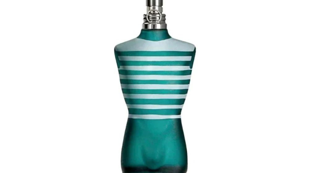 4 υπέροχα αντρικά αρώματα από τα '90s επιστρέφουν στη μόδα