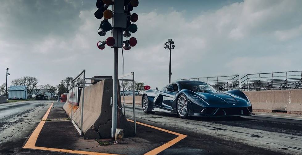 Το καταιγιστικό Hennessey Venom F5