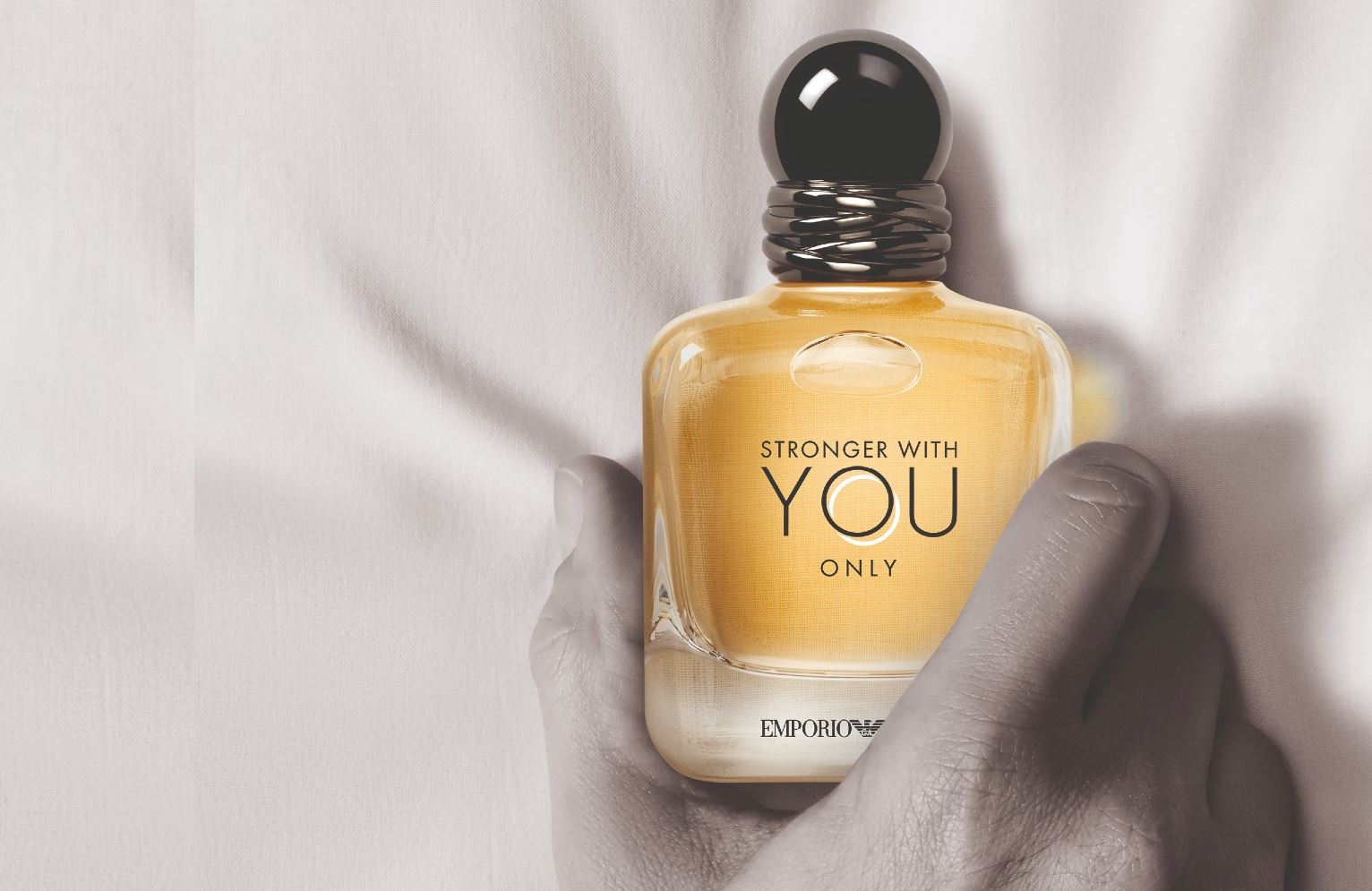 Σπουδαία αντρικά αρώματα για να ψεκαστείς μέχρι το καλοκαίρι