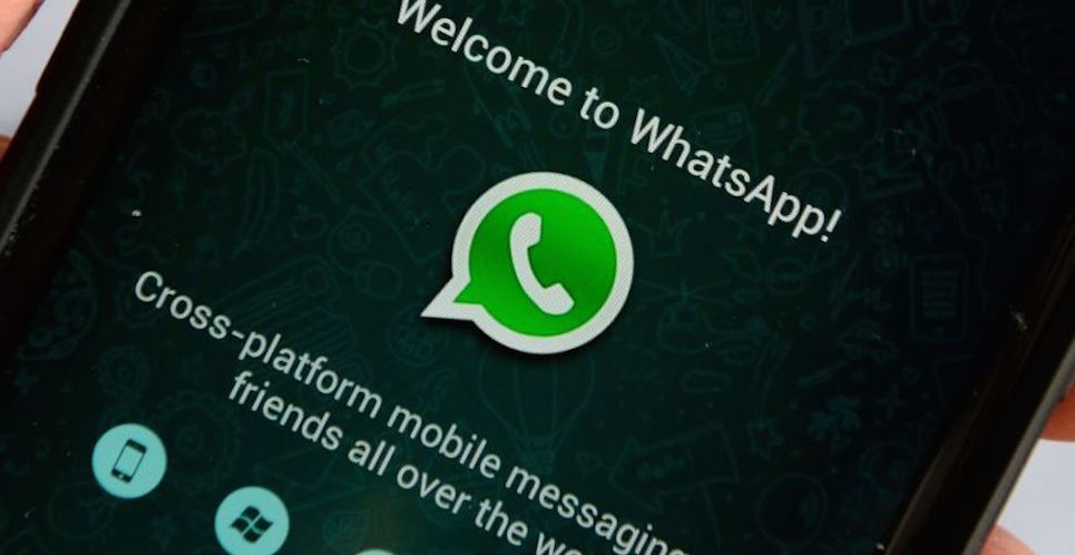 To WhatsApp αλλάζει για να αντιμετωπίσει τα fake news