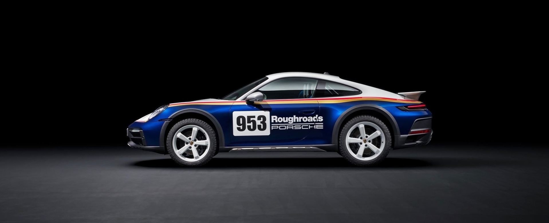 Η αίσθηση του να μπαίνεις μέσα στη νέα Porsche 911 Dakar