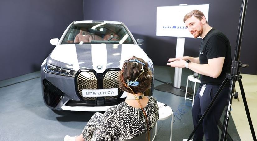 Aλλάζει το χρώμα του αυτοκινήτου με τη σκέψη;