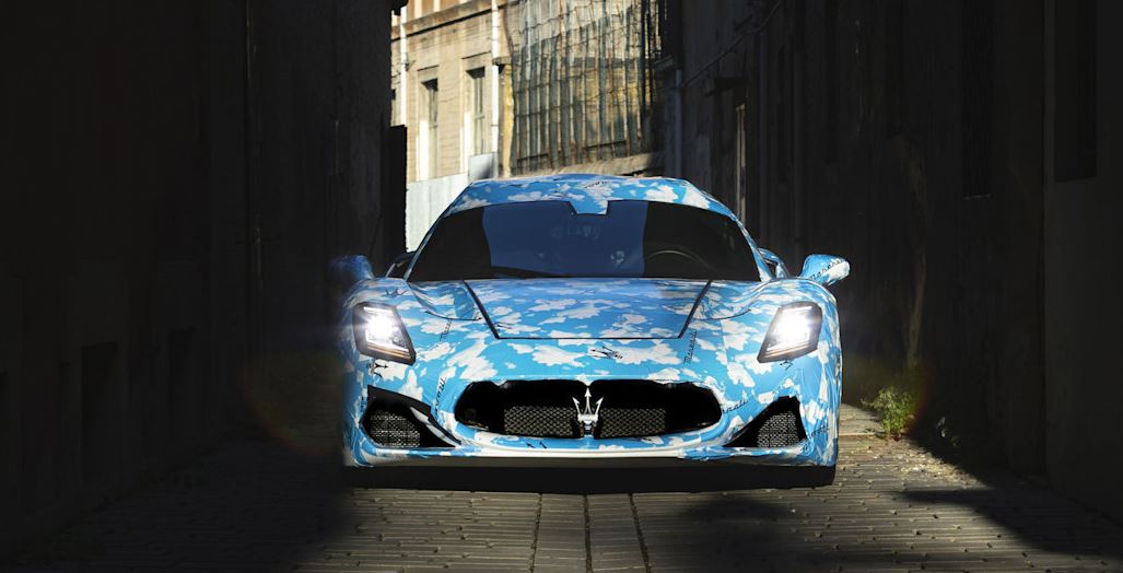 H Maserati MC20 Cielo ήρθε από τον ουρανό