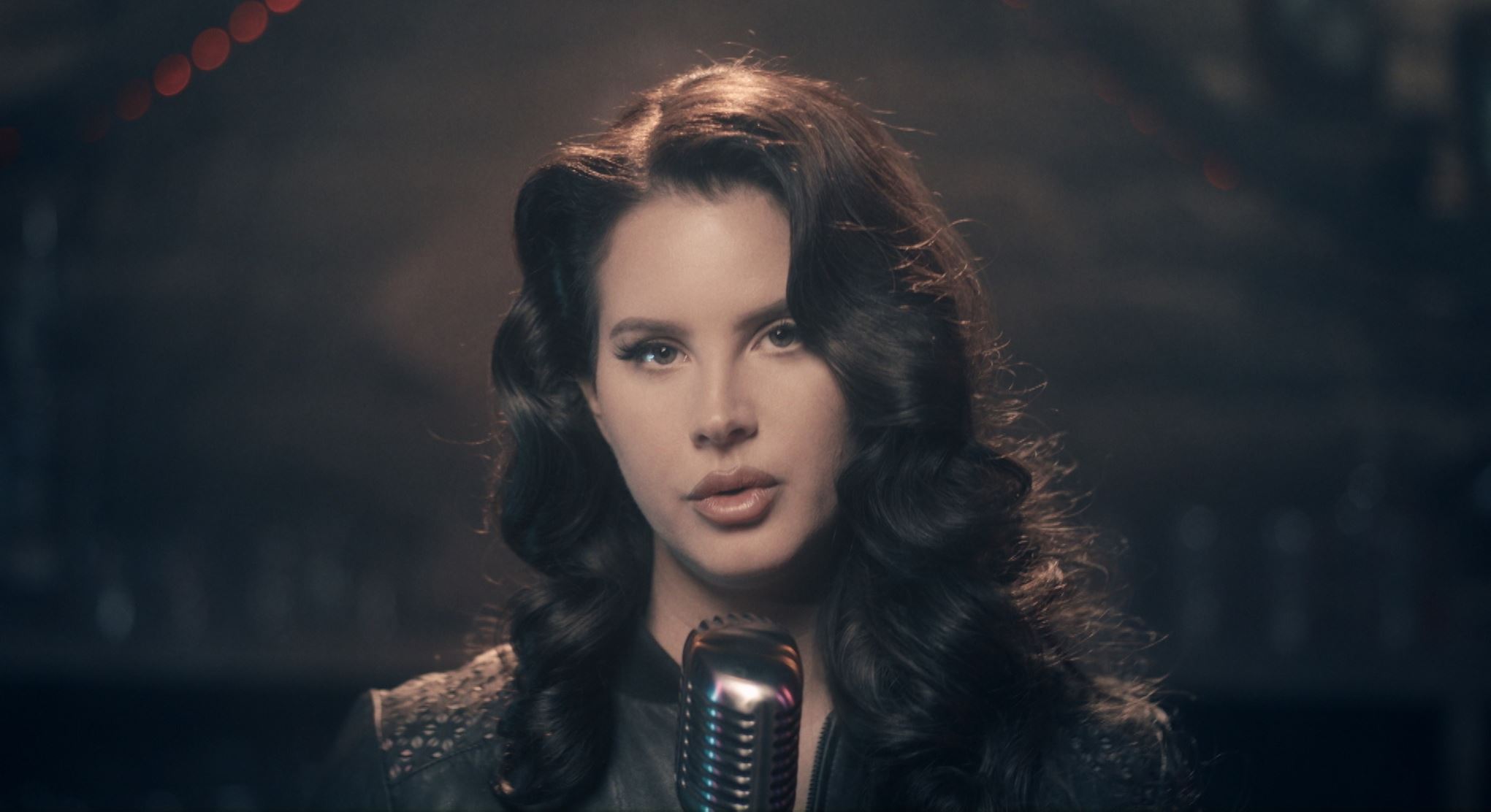 Lana Del Rey, μία 'Lolita που έχασε το δρόμο της'