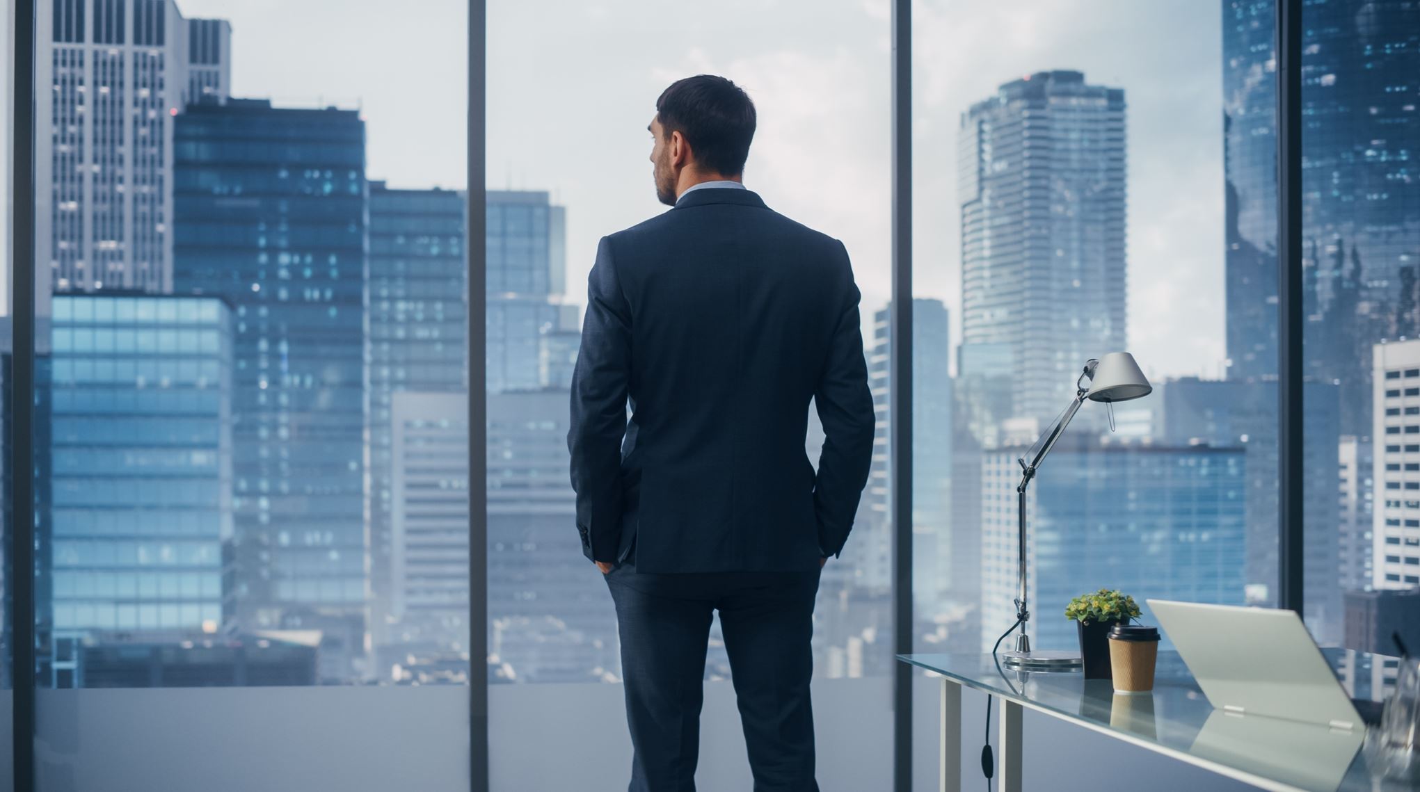 Τζακ Ζαμπακίδης, ο Ελληνοκύπριος που μπήκε στην ευρωπαϊκή λίστα του Forbes με τους "30 κάτω των 30"