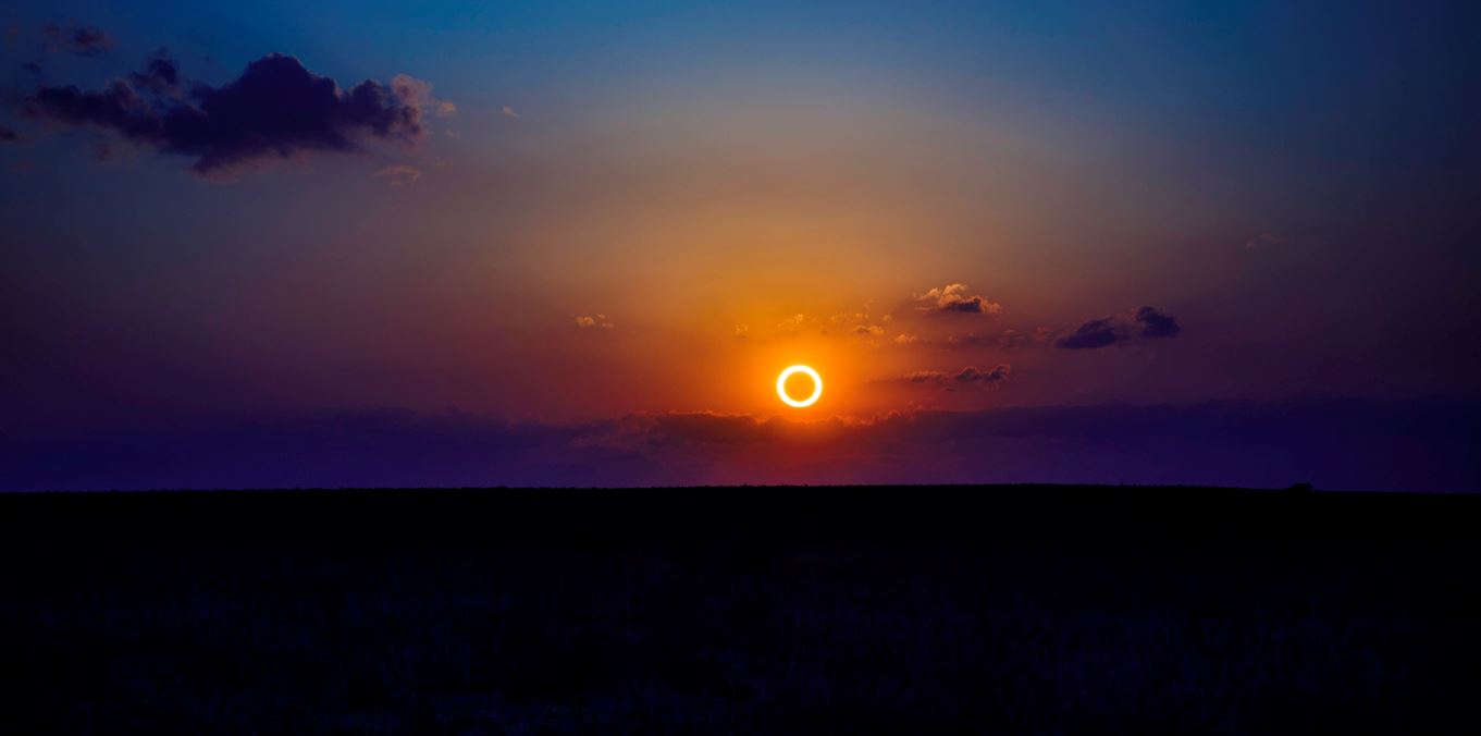 Όσα πρέπει να ξέρεις για τη σημερινή ολική έκλειψη ηλίου