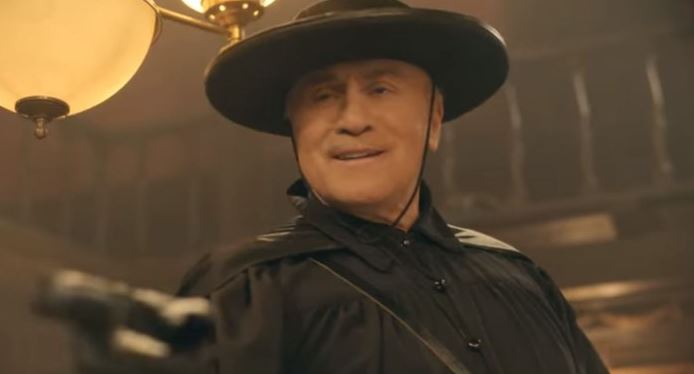 Ζούμε σίγουρα στο Black Mirror, o Παναγιώτης Ψωμιάδης μπαίνει στη "Φάρμα"