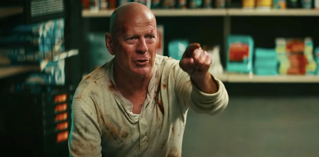 O Bruce Willis είναι ξανά ο John McClane, έστω και για διαφήμιση