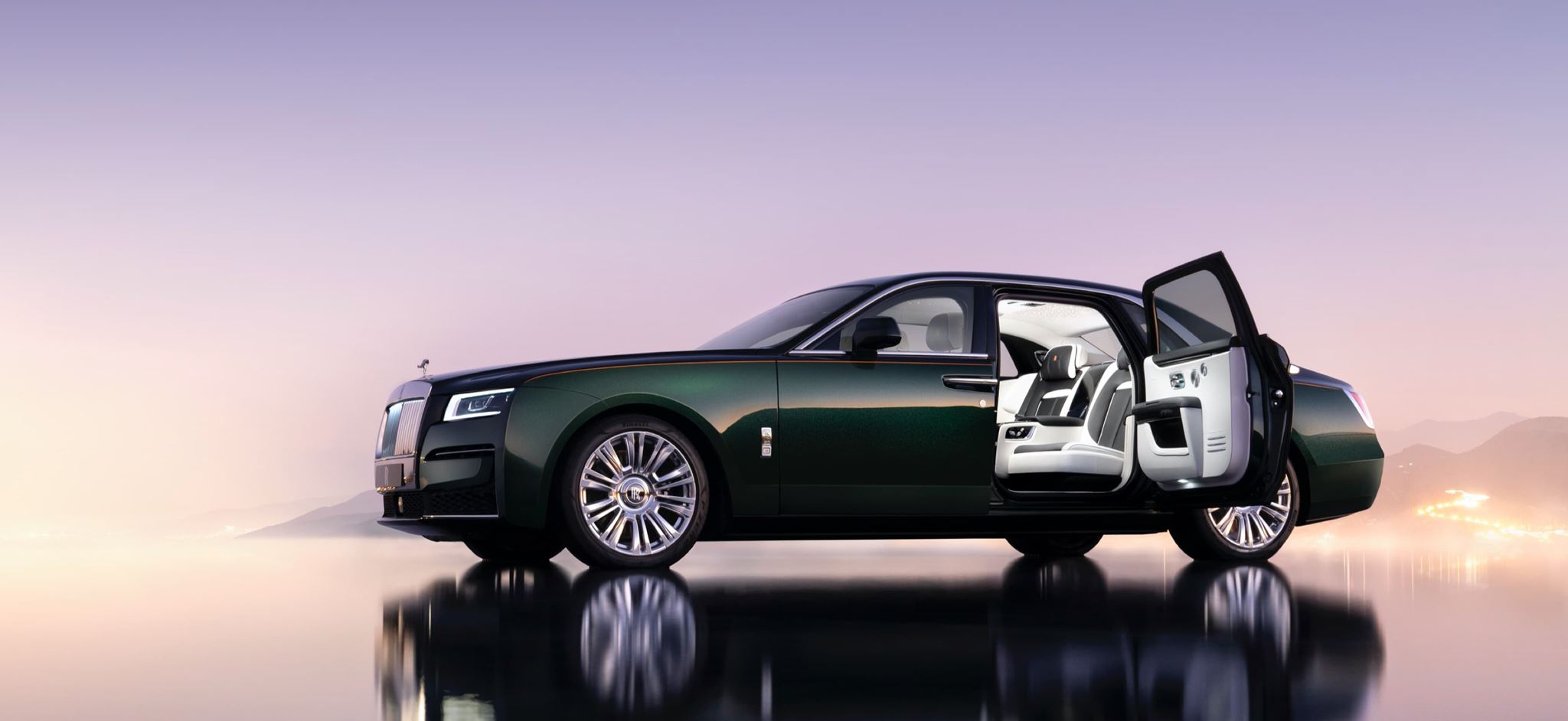 Rolls-Royce Ghost Extended, άνετη και πολυτελής